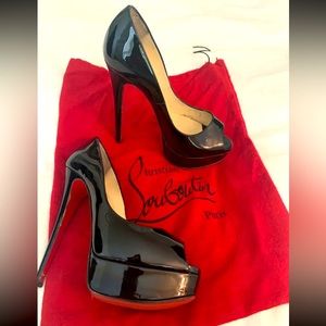 Authentic christian louboutin lady peep in black vernis size 35.5 with dustbag